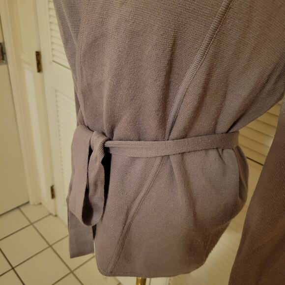 BCBGMaxAzria 100% Merino Wool Belted Wrap Cardigan Sweater Taupe Womens Size L - Picture 4 of 10